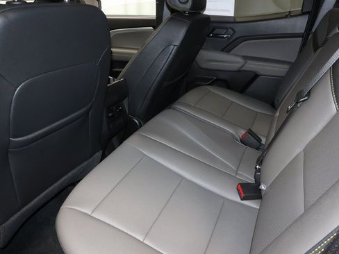 Used 2024 Chevrolet Colorado ZR2 w/ ZR2 Convenience Package III image 20