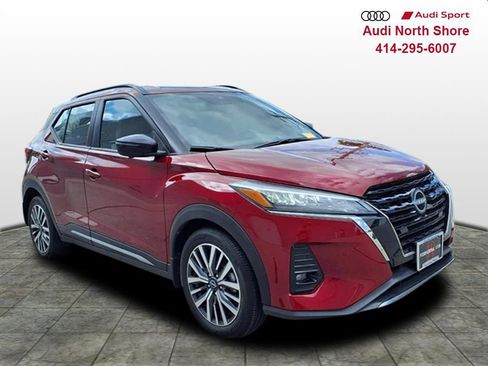 Used 2023 Nissan Kicks SR w/ SR Premium Package FWD image 1