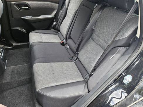 Used 2021 Nissan Rogue SV FWD image 17