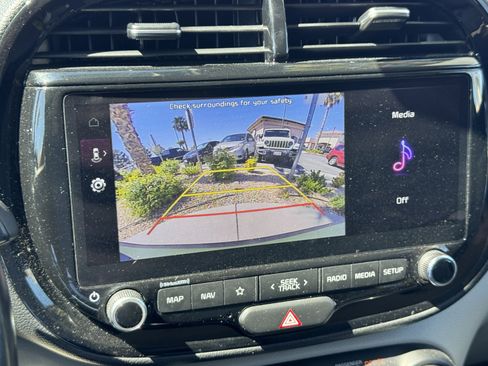 Used 2023 Kia Soul EX image 17