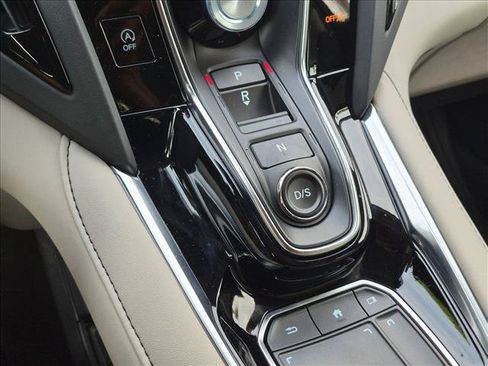 Certified 2025 Acura RDX SH-AWD w/ Technology Package image 12
