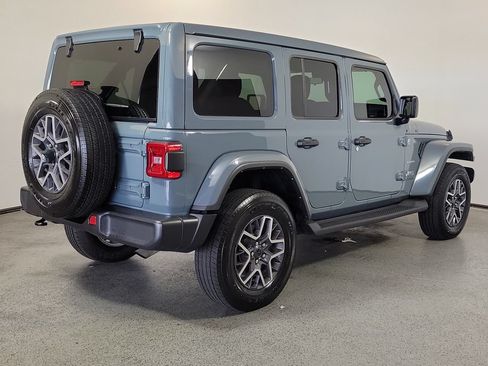Used 2024 Jeep Wrangler Unlimited Sahara AWD/4WD image 6
