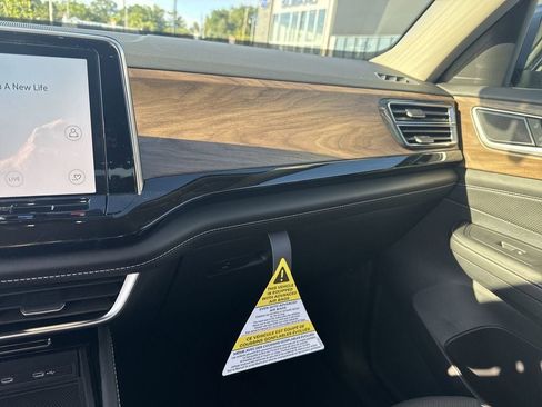 New 2026 Volkswagen Atlas SE AWD/4WD image 11
