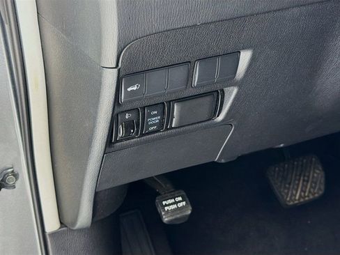 Used 2018 Nissan Armada SV w/ Driver Package AWD/4WD image 10