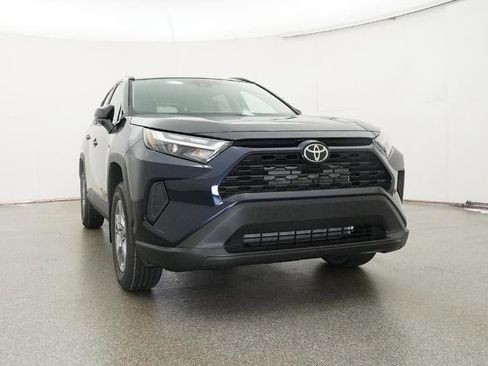 New 2025 Toyota RAV4 XLE image 30