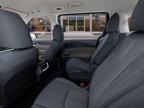 New 2026 Kia Carnival LX FWD image 18