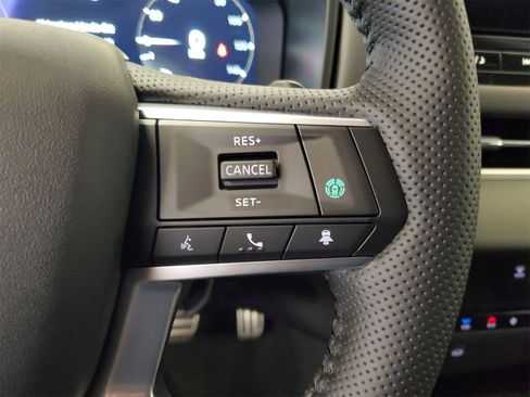 New 2026 Mitsubishi Outlander SEL image 13