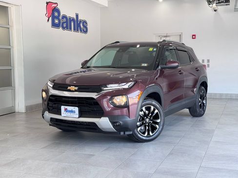 Certified 2023 Chevrolet TrailBlazer LT w/ Convenience Package AWD/4WD image 2