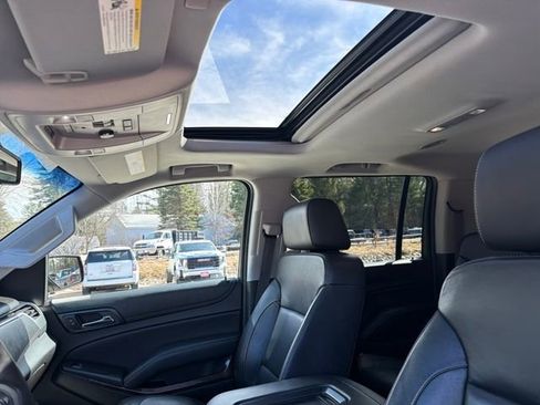 Used 2017 Chevrolet Suburban LT image 23