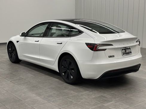 Used 2025 Tesla Model 3 Long Range image 4