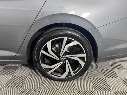 Used 2025 Volkswagen Jetta SEL FWD image 39