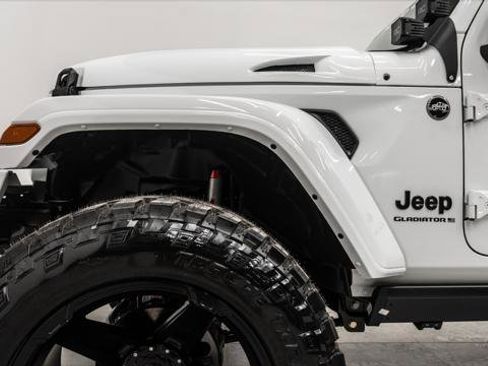 Used 2026 Jeep Gladiator Sport image 13