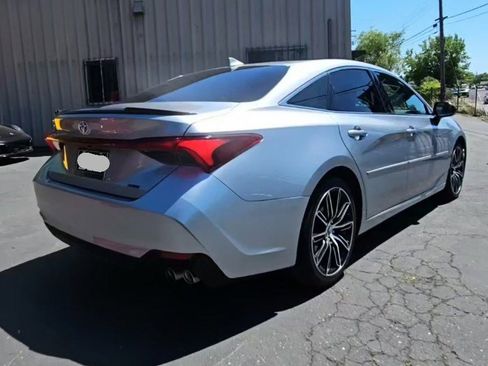 Used 2020 Toyota Avalon XSE w/ Protection Package FWD image 3