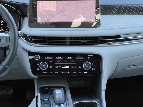 New 2026 INFINITI QX60 Autograph image 18