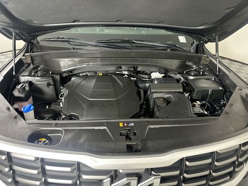 Used 2025 Kia Telluride S FWD image 34