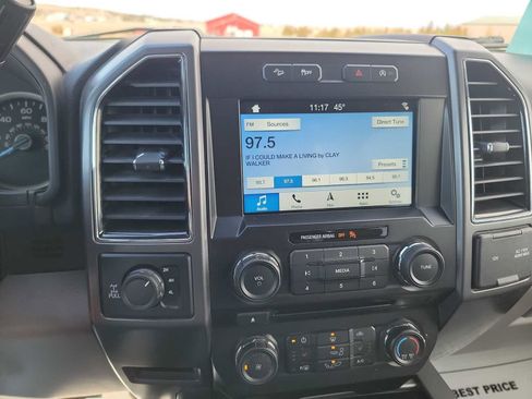 Used 2017 Ford F150 XLT w/ Equipment Group 302A Luxury AWD/4WD image 16