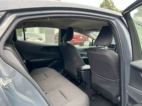 Used 2024 Toyota Prius LE FWD image 11