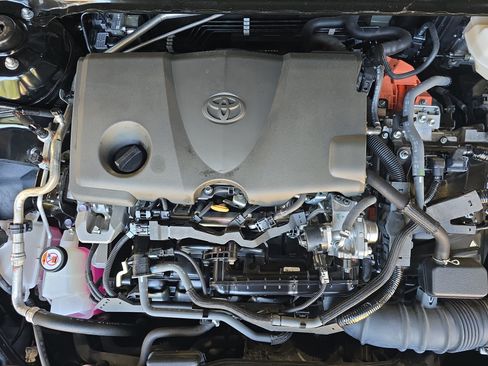 Used 2025 Toyota Camry SE w/ Multimedia Upgrade Package FWD image 29