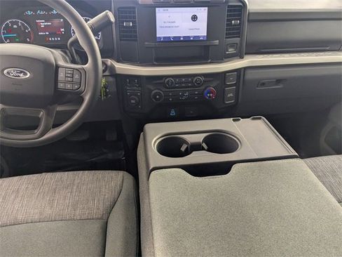Used 2024 Ford F350 XLT image 25