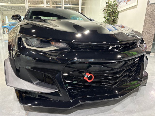 Used 2018 Chevrolet Camaro ZL1 RWD image 22