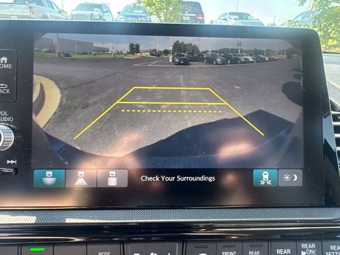Used 2025 Honda Odyssey EX-L image 12