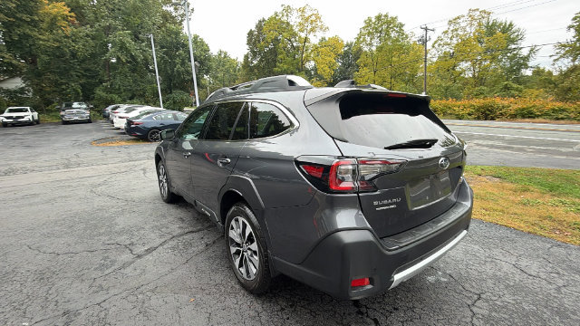 Used 2025 Subaru Outback Touring XT w/ Tech Package 3 AWD/4WD image 7