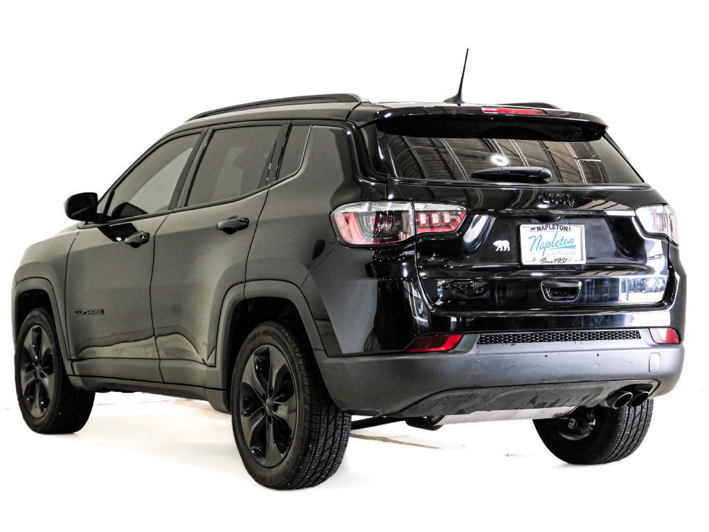 Used 2021 Jeep Compass Latitude w/ Sun and Sound Group AWD/4WD image 9