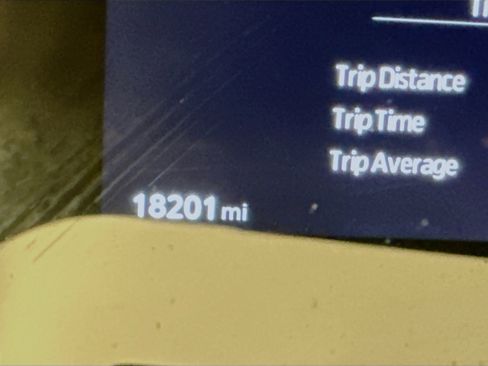 Used 2025 Toyota Grand Highlander AWD image 19