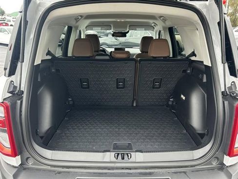 Used 2024 Ford Bronco Sport Outer Banks w/ Tech Package image 9