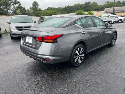 Used 2021 Nissan Altima 2.5 SV image 5