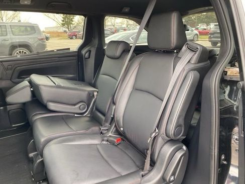 Used 2025 Honda Odyssey Sport-L image 3
