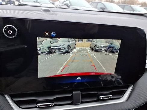 New 2026 Chevrolet Equinox LT w/ LPO, Floor Liner Package image 12