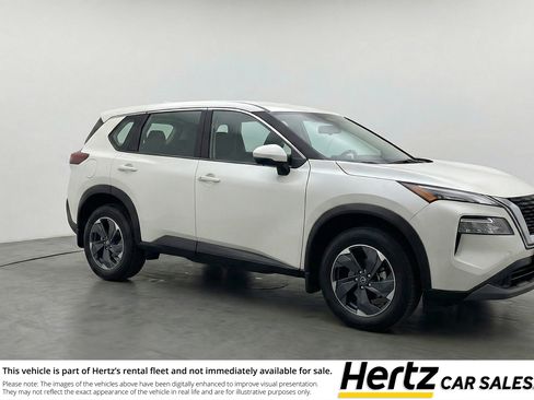 Used 2025 Nissan Rogue SV image 1