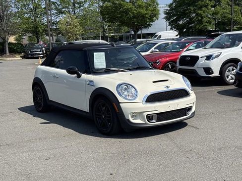 Used 2015 MINI Cooper S FWD image 1