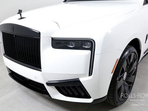New 2026 Rolls-Royce Cullinan AWD/4WD image 44