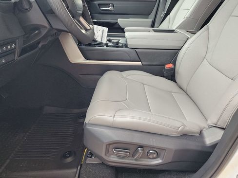 New 2026 Toyota Tundra Limited image 12
