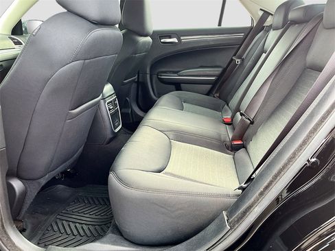 Used 2021 Chrysler 300 Touring w/ Driver Convenience Group image 25