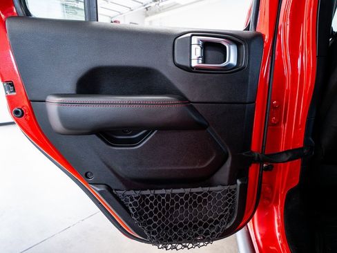 Used 2020 Jeep Wrangler Unlimited Rubicon w/ Dual Top Group image 52