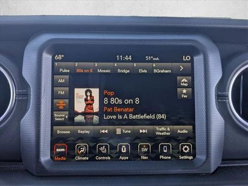 Used 2022 Jeep Wrangler Unlimited Sahara w/ Cold Weather Group image 15