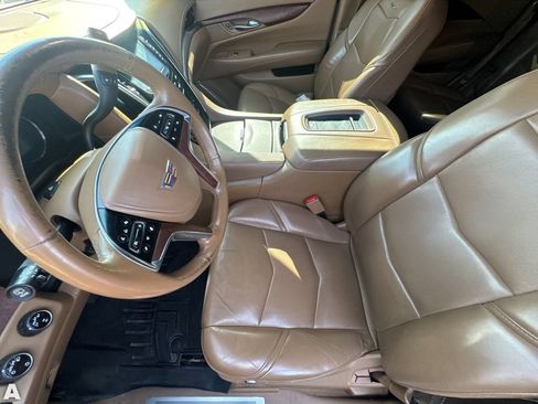 Used 2017 Cadillac Escalade Platinum AWD/4WD image 8