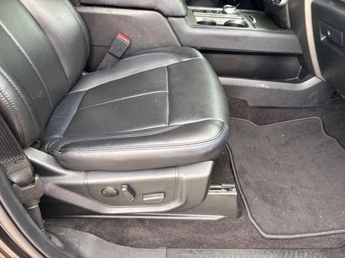 Used 2021 Ford Expedition XLT RWD image 11