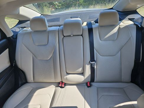 Used 2017 Ford Fusion Titanium FWD image 12