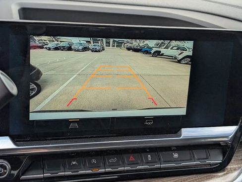 Used 2025 Chevrolet Silverado 1500 LT image 14