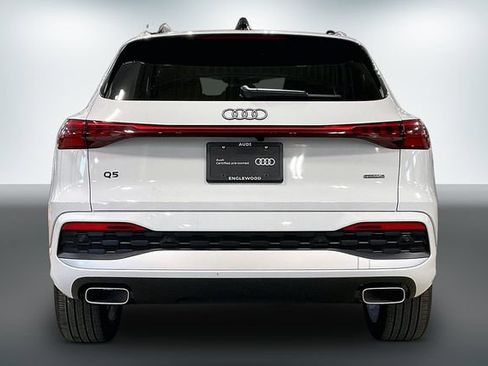 Used 2025 Audi Q5 Premium Plus w/ Premium Plus AWD/4WD image 4