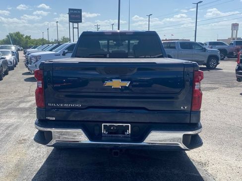 Used 2022 Chevrolet Silverado 1500 LT RWD image 4