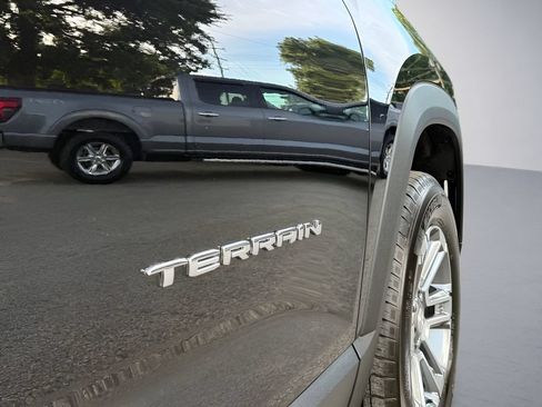 Used 2026 GMC Terrain Elevation FWD image 32