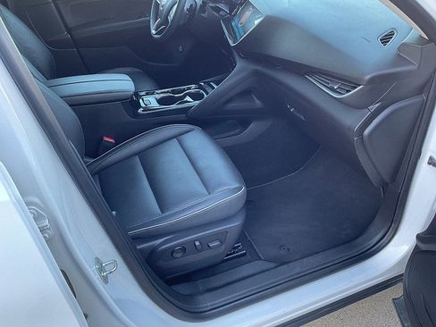 Used 2021 Buick Envision Essence image 14