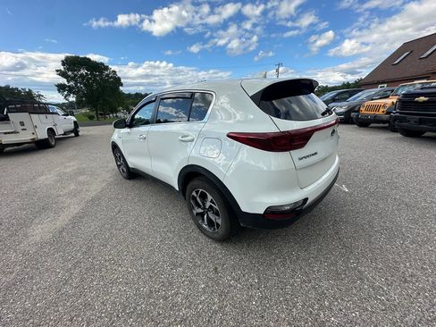 Used 2020 Kia Sportage LX AWD/4WD image 3