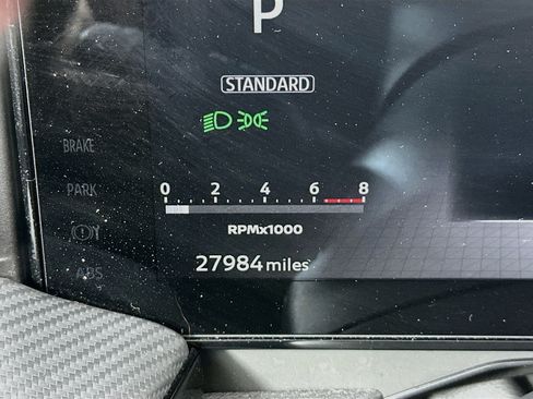 Used 2025 Nissan Kicks SR FWD image 19