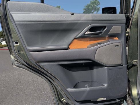 Certified 2024 Lexus GX 550 w/ Cold Area Package AWD/4WD image 24